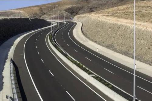 عملیات راه اندازی بزرگراه سراب- بستان آباد در حال اتمام است