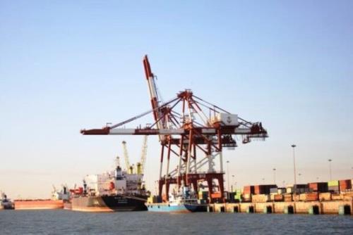توسعه بندر امام خمینی یکی از راهکارهای توسعه تجارت دریایی است