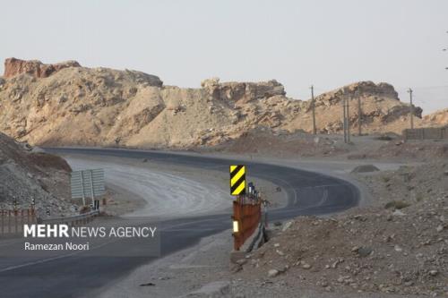 محور اسلام آباد غرب به سرپل ذهاب در راه چهارخطه شدن است