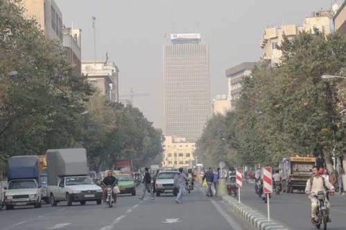کیفیت هوای تهران، ناسالم برای گروههای حساس در مناطق پرتردد