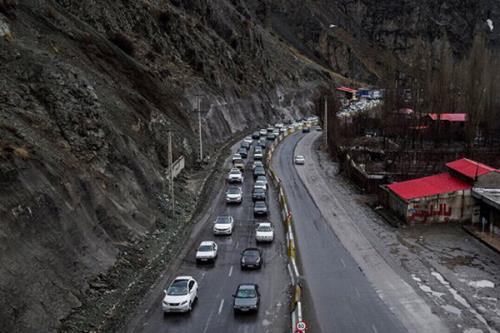 وضعیت راههای کشور بارش برف و باران در جاده های 13 استان