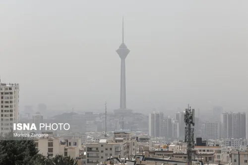 وزش باد شدید و طوفان گرد و خاک در تهران