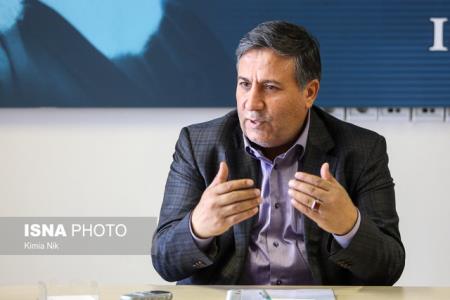 تكریم مقام كارگر و معلم، گرامیداشت تعالی انسانیت است
